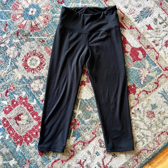 Old Navy Active Capris
